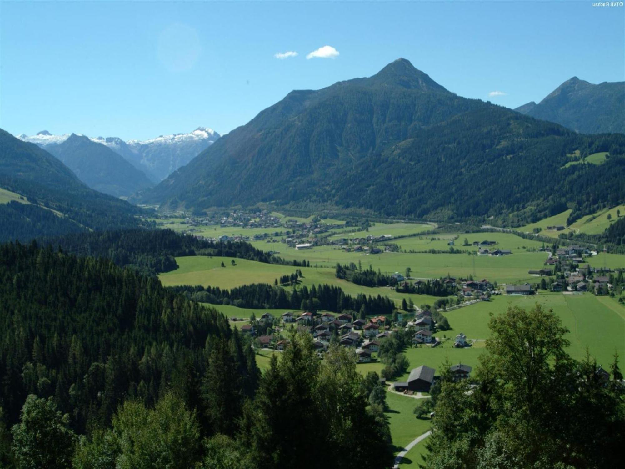 Apartment Near Flachau With Mountain View ภายนอก รูปภาพ